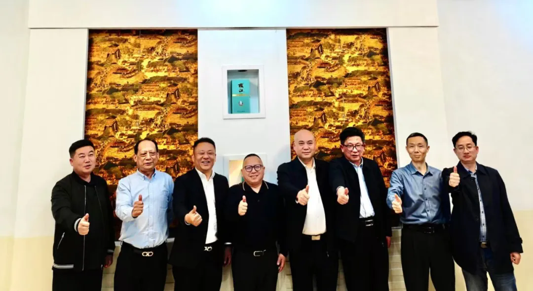 640 (1).webp (10).png 640 (1).webp (10).png